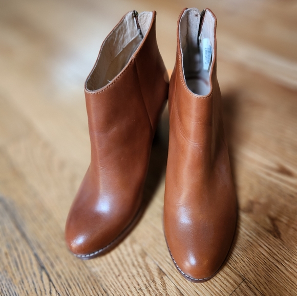 LANDS END ROWE High heel booties - Picture 9 of 9